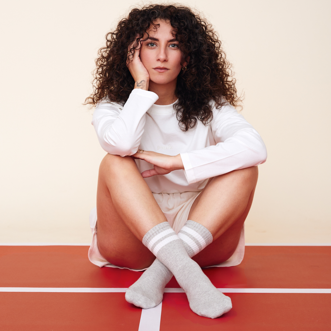 The Tennis - Socken aus Bio-Baumwolle in Grau