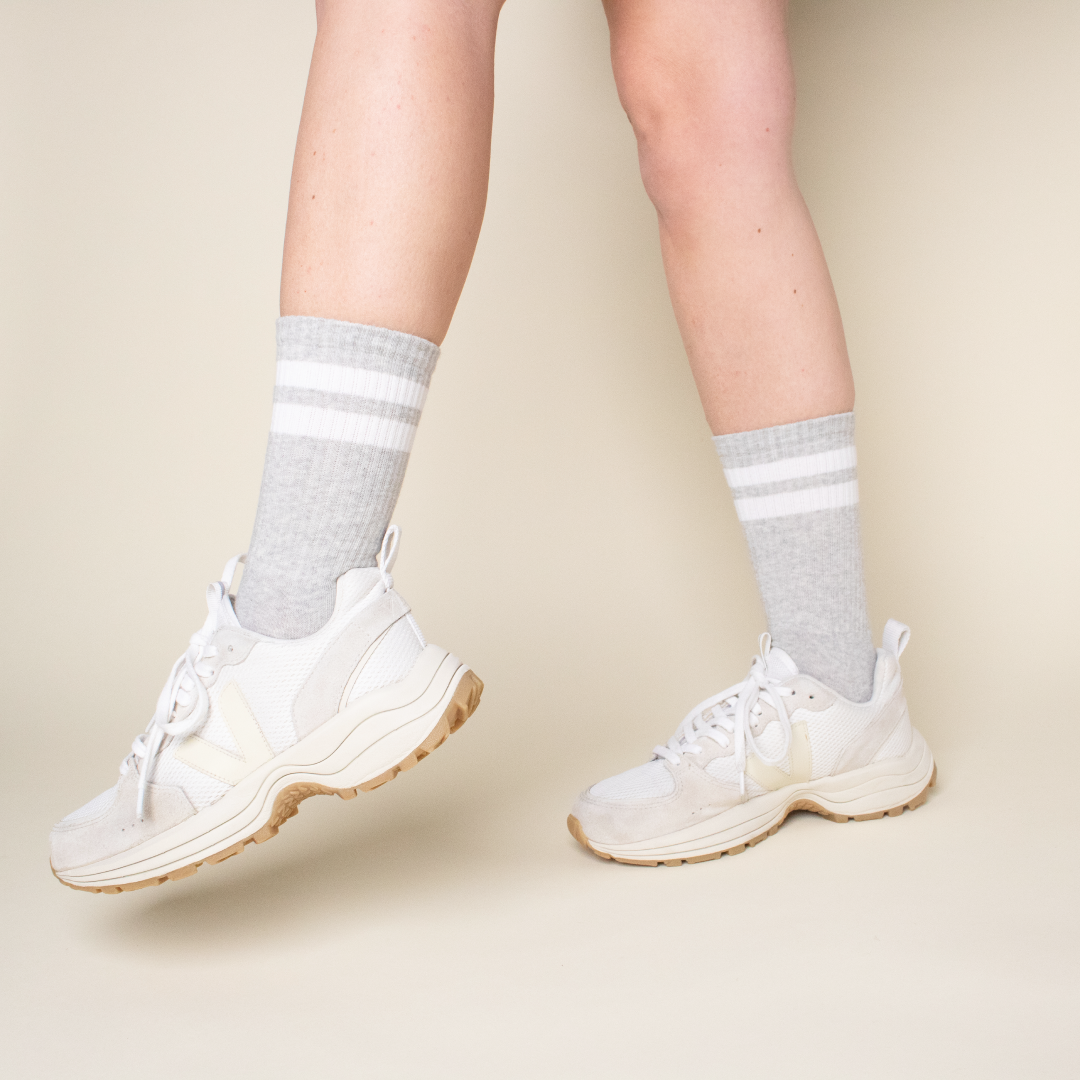 The Tennis - Socken aus Bio-Baumwolle in Grau