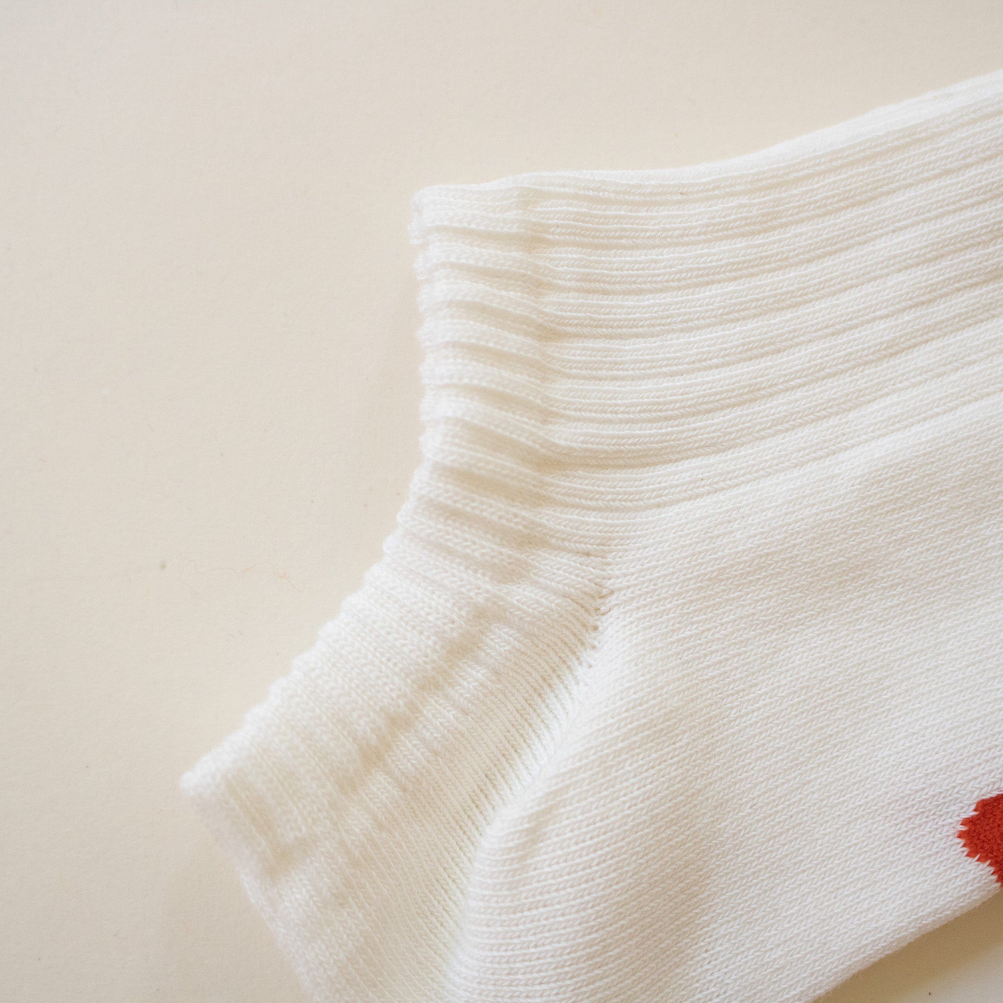 The Casual - Organic Cotton Sneaker Socks in Off-White