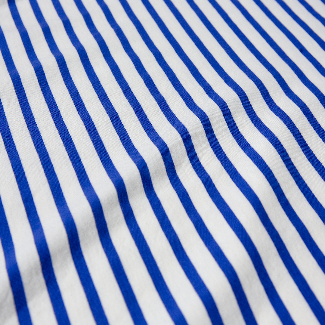 Langarmshirt Gestreift aus Bio-Baumwolle in Königsblau/Off-White