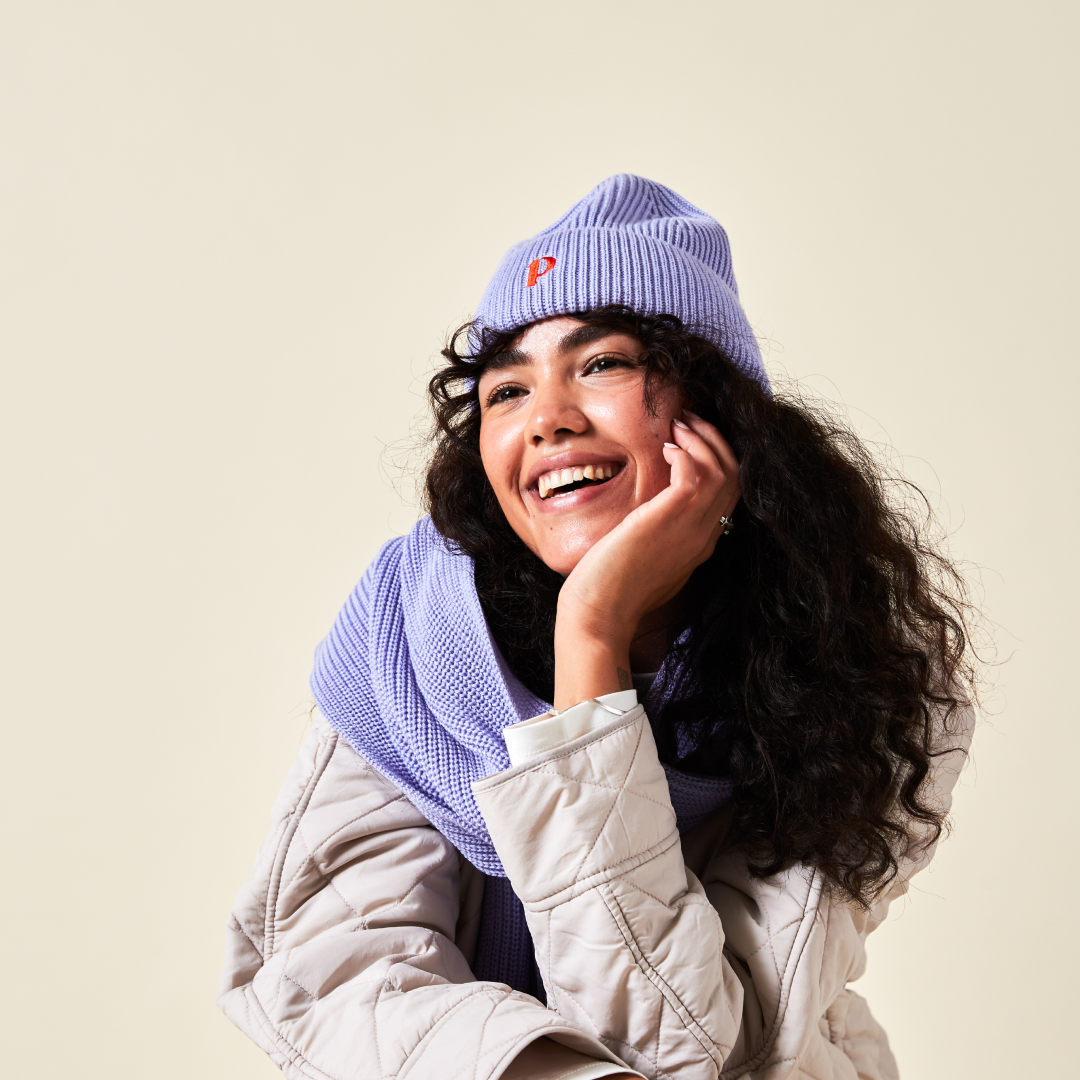 Beanie & Schal im Set - Lila mit Stick