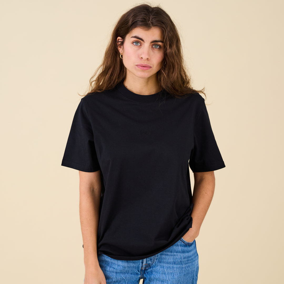 T-Shirt aus Bio-Baumwolle in Schwarz