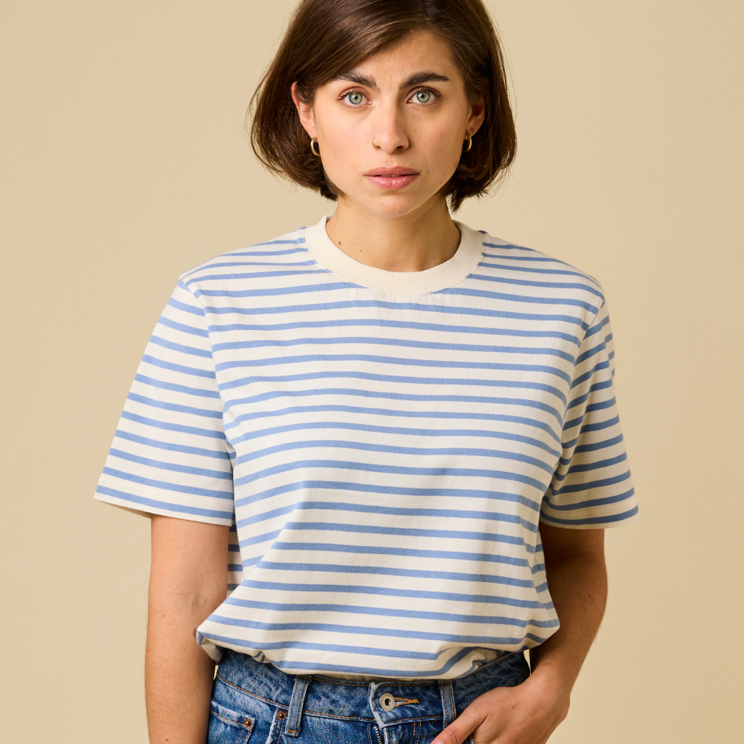 T-Shirt Gestreift aus Bio-Baumwolle in Eisblau/Off-White