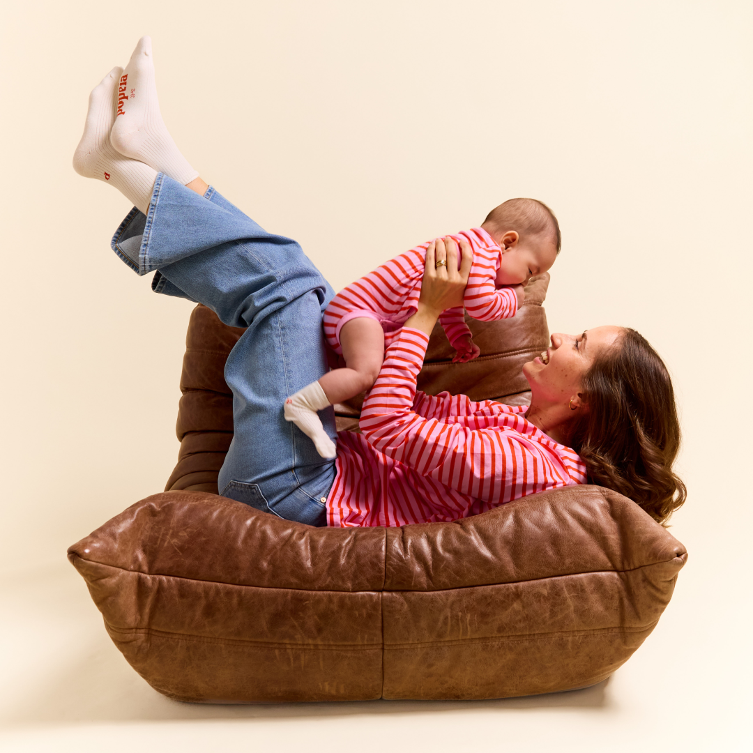 Baby Body Gestreift aus Bio-Baumwolle in Pink/Rot