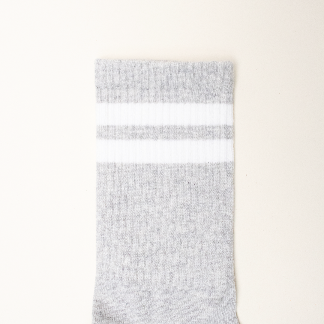 The Tennis - Socken aus Bio-Baumwolle in Grau