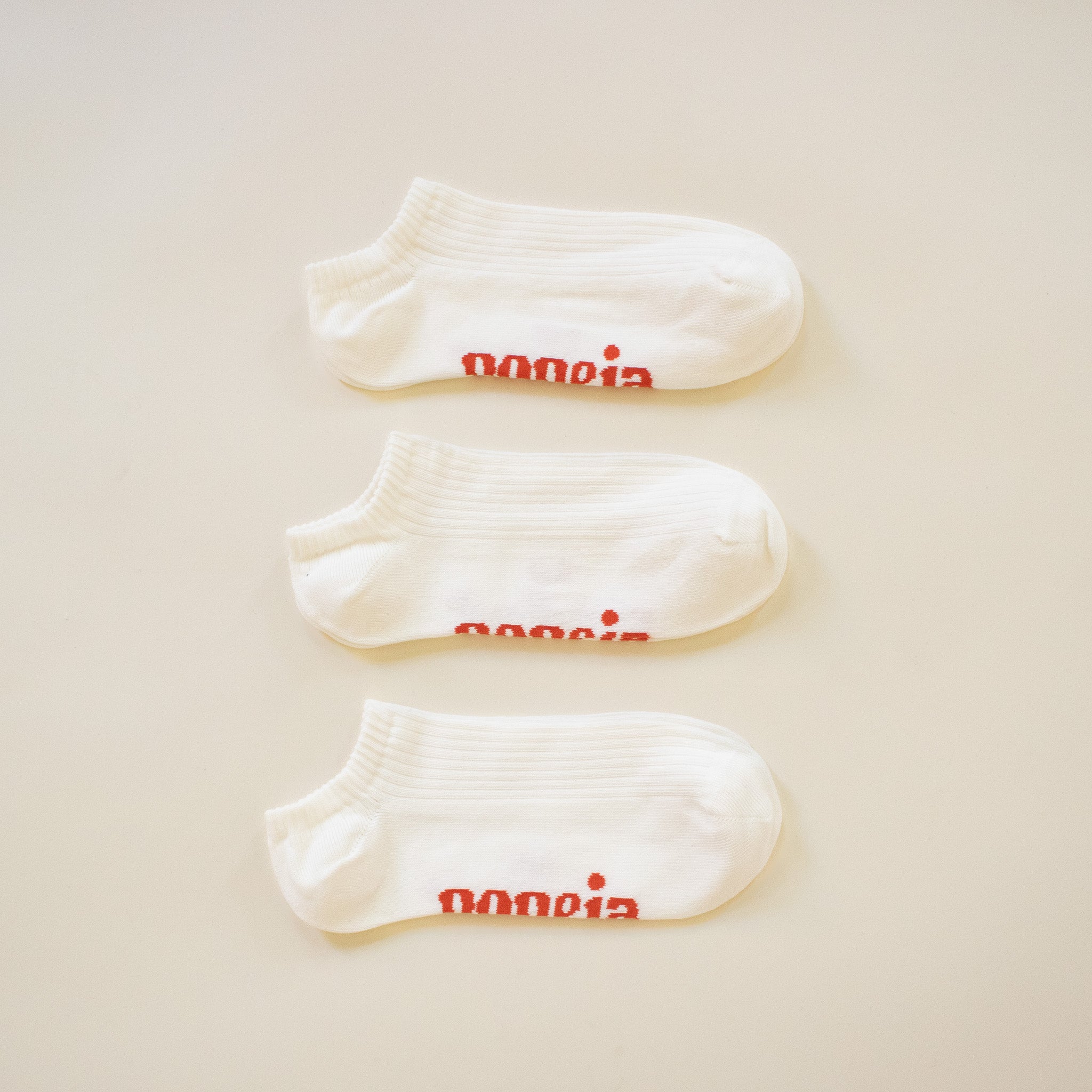 The Casual - Organic Cotton Sneaker Socks in Off-White