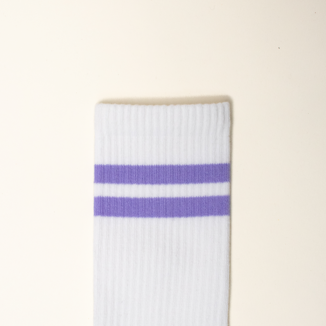 The Tennis - Socken aus Bio-Baumwolle mit Lila Streifen