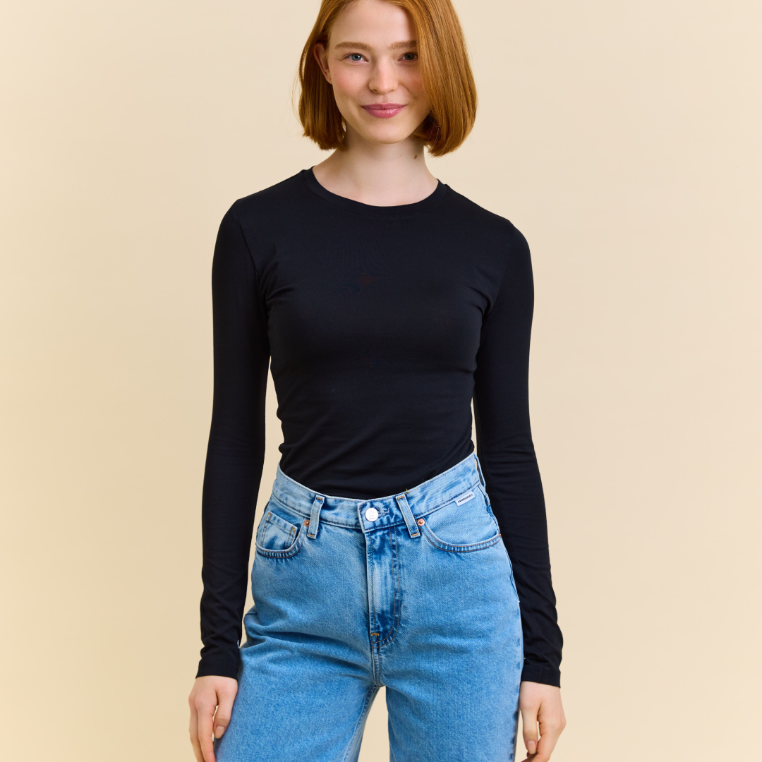 ‍Tight Langarmshirt aus Bio-Baumwolle in Schwarz (100% off)