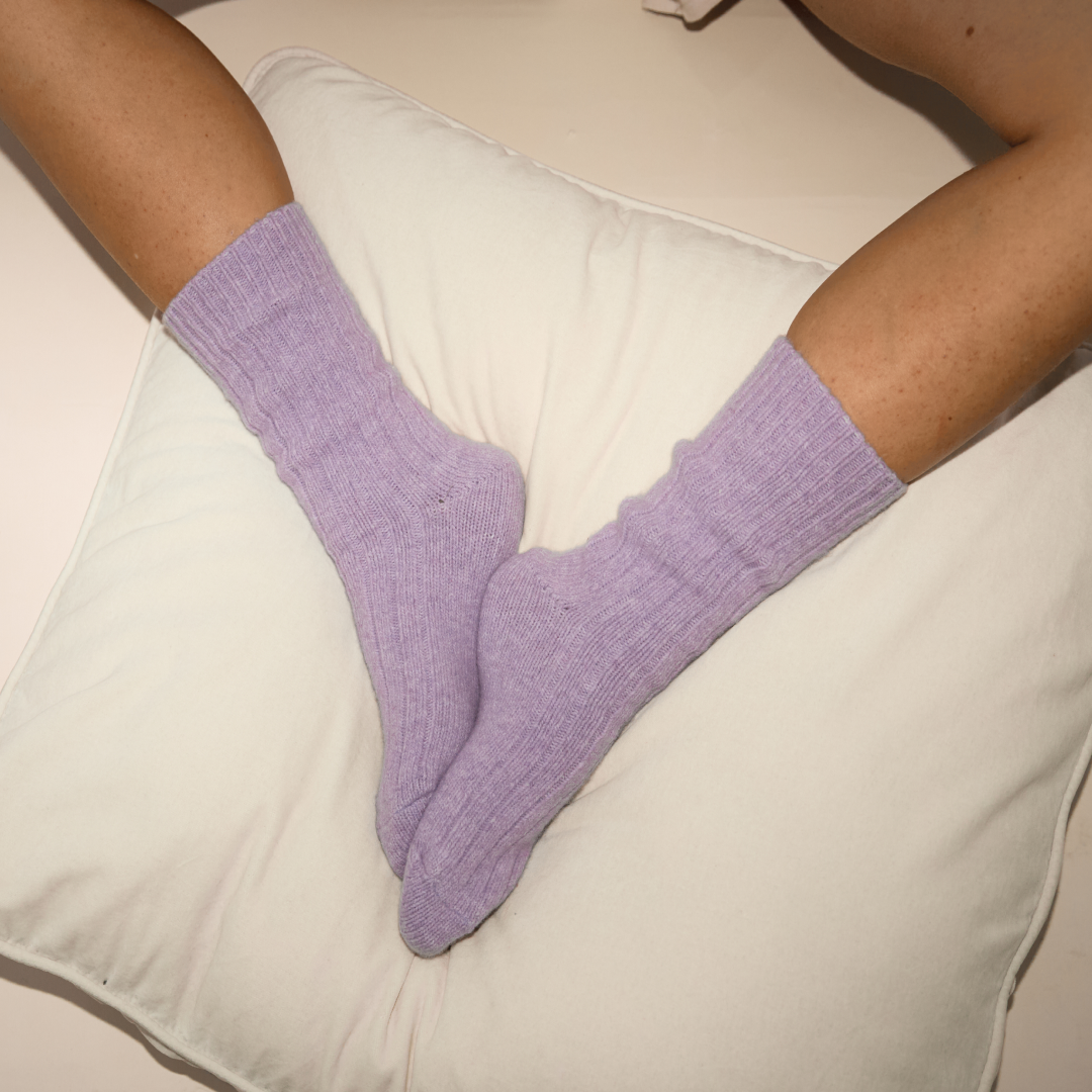 Knitted wool socks in Lilac