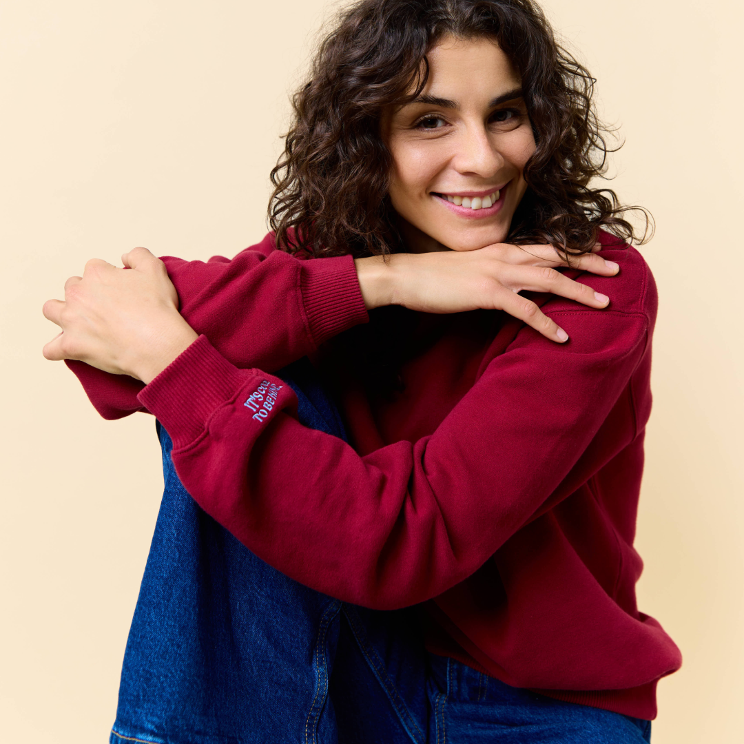 Kindness Sweater aus Bio-Baumwolle in Bordeaux