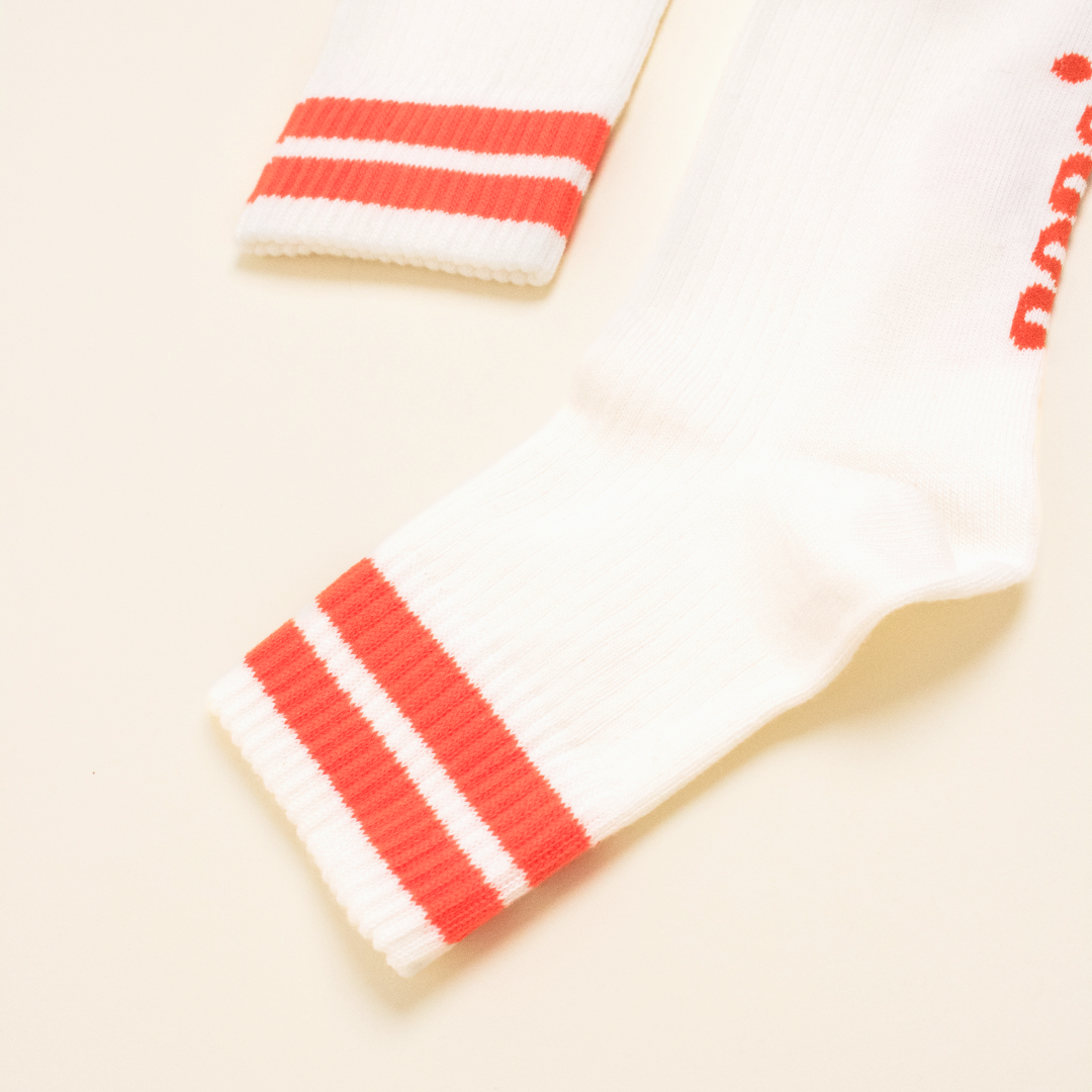 The Tennis - Organic Cotton Ankle Socks with Red Stripes