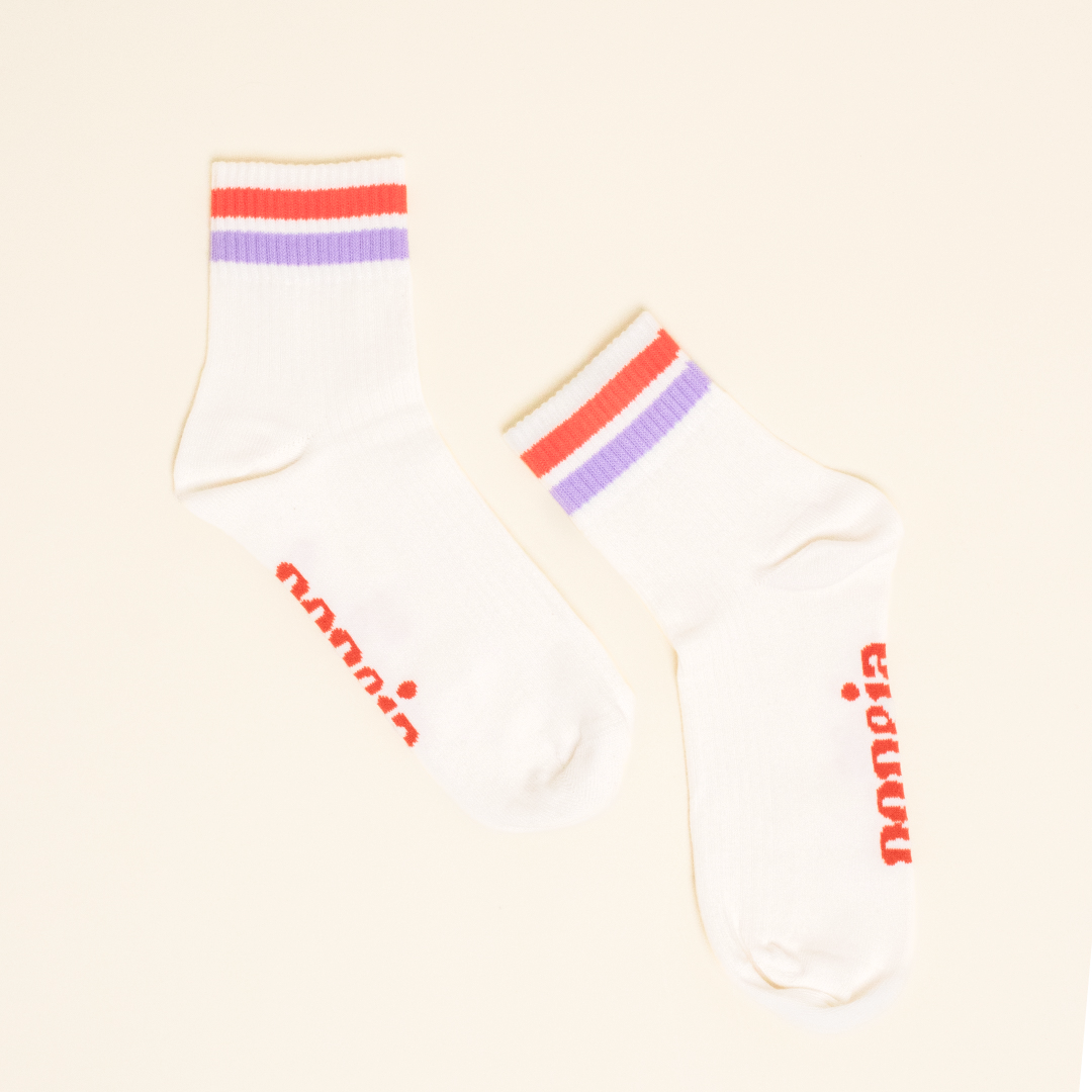 The Tennis - Organic Cotton Ankle Socks in Lilac/Red